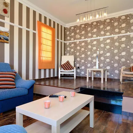Comfortable In Tinajo With Swimming Pool Villa El Cuchillo