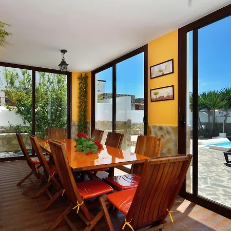 Comfortable In Tinajo With Swimming Pool