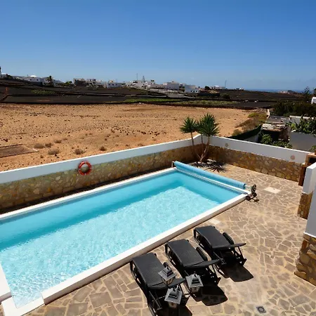 Comfortable In Tinajo With Swimming Pool *