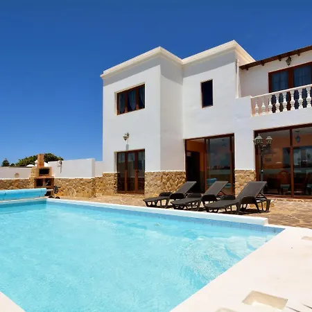 Comfortable In Tinajo With Swimming Pool *